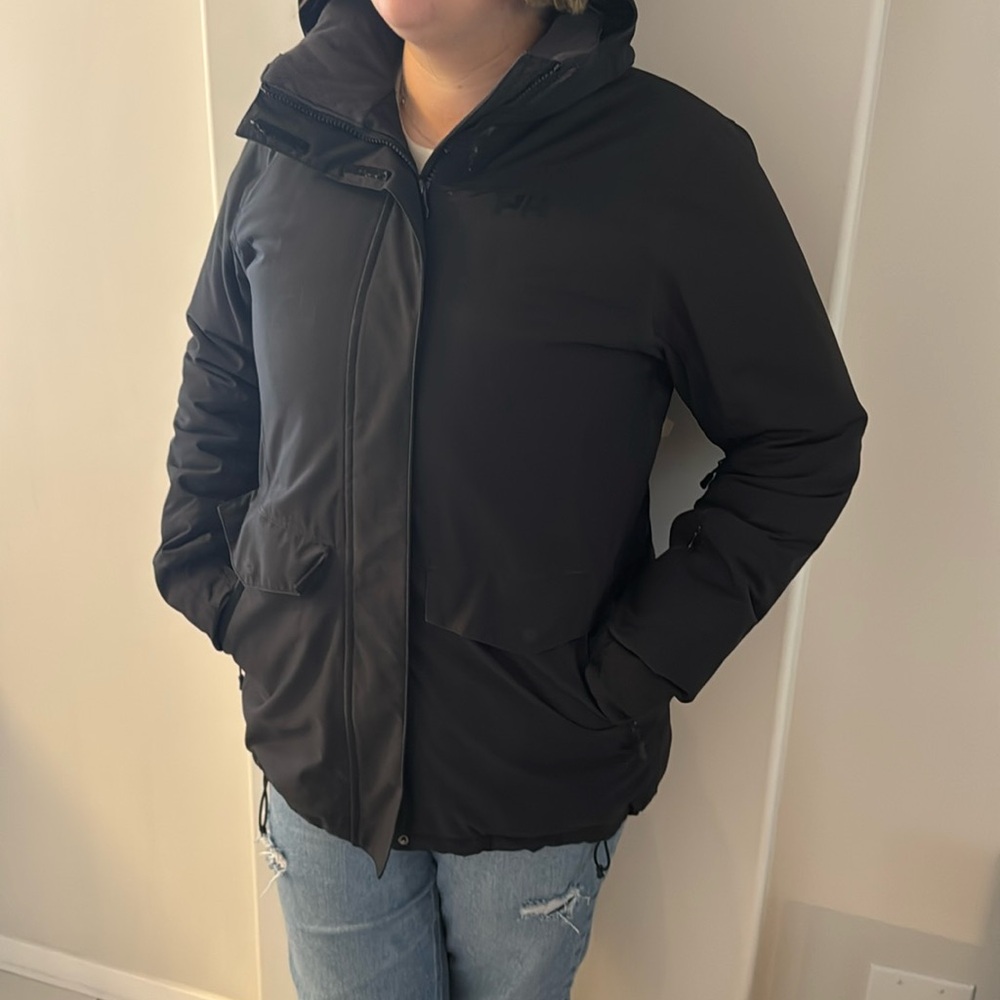 Helly Hansen winter jacket size medium